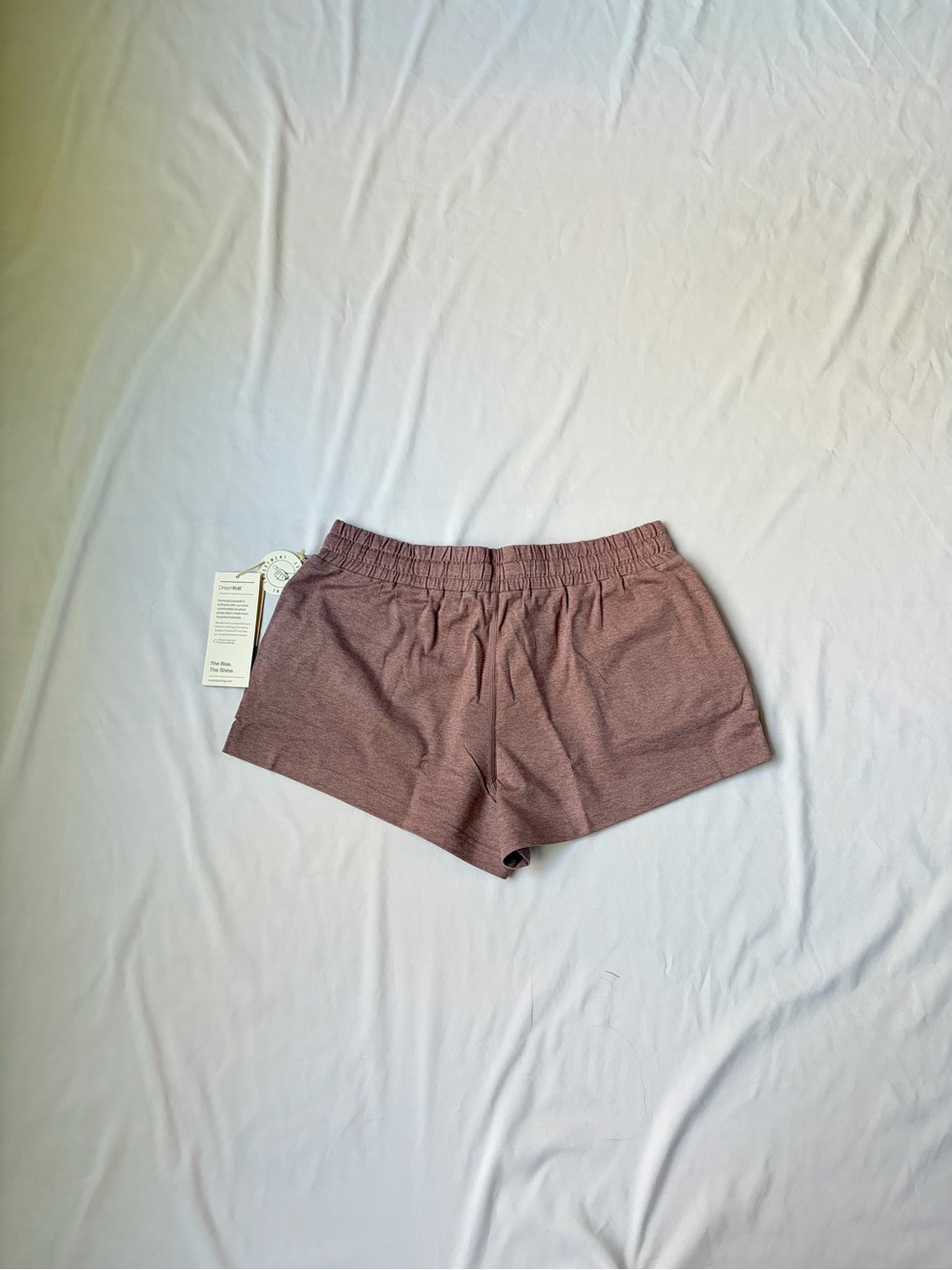 Vuori halo performance shorts NWT - Picture 3 of 4